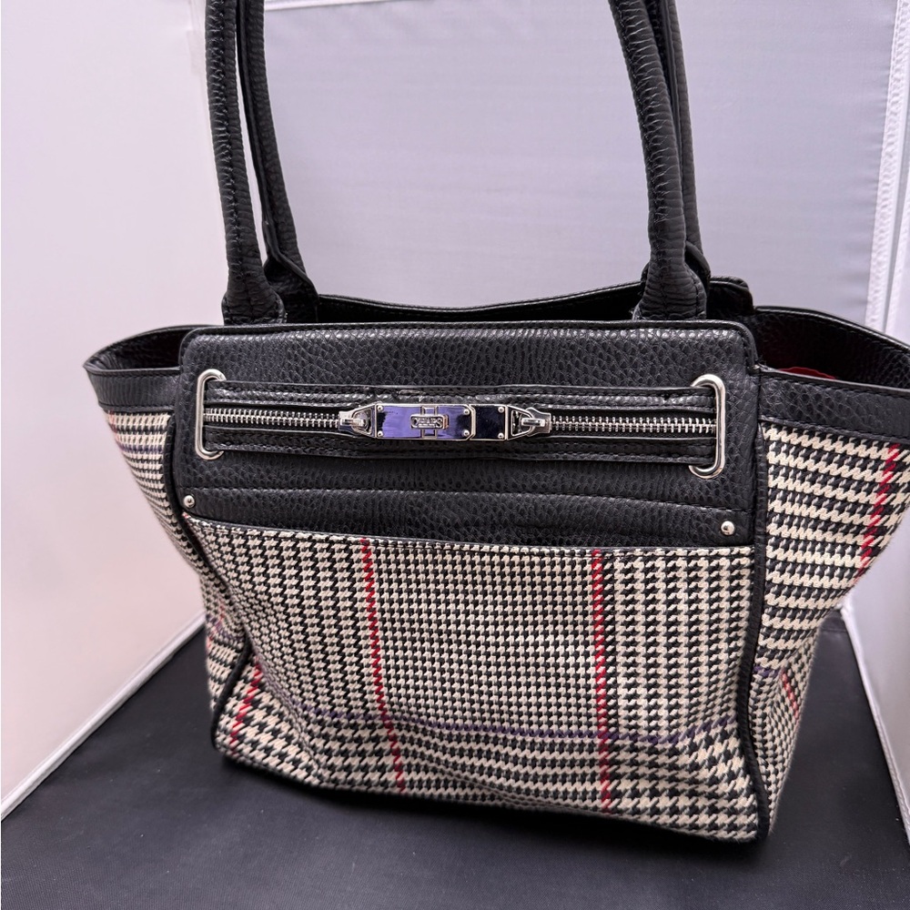 Chaps Black & White Houndstooth Tote Bag preppy dark academia